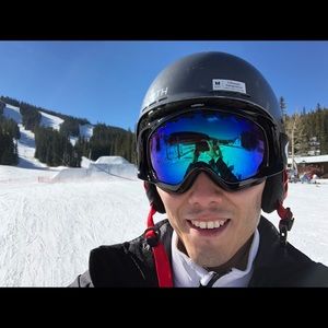 Meet your Posher, Javier